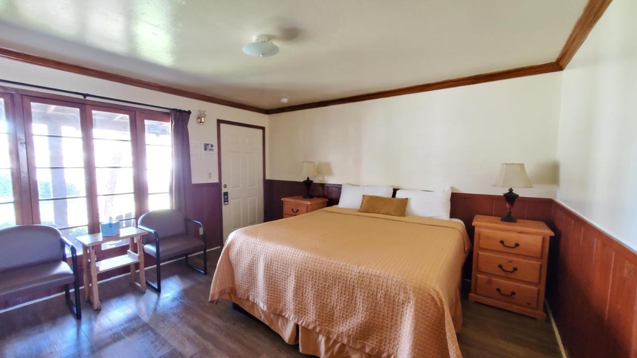 Kernville Inn エクステリア 写真